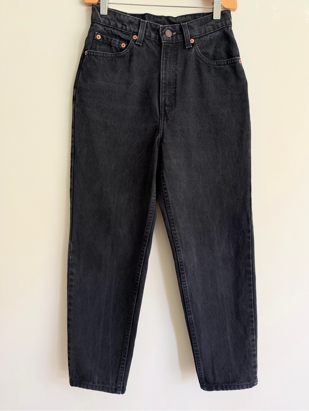 Vintage 90s Levi’s 521 High Rise Tapered Fit Crop Mom Jean